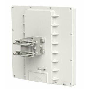 Radio de enlace MikroTik RB911G-5HPND-QRT-US Antena de panel 24 dBi 5 GHz Gigabit